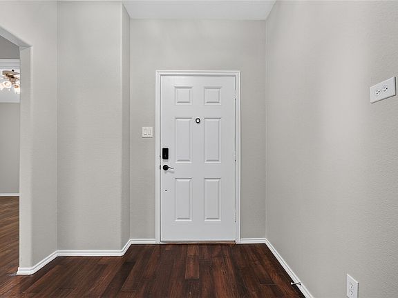 5th image of 9700 Tipperary Dr