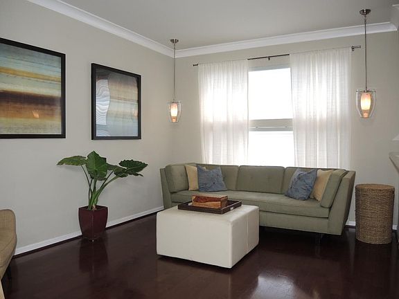 4th image of 1742 Park Ave