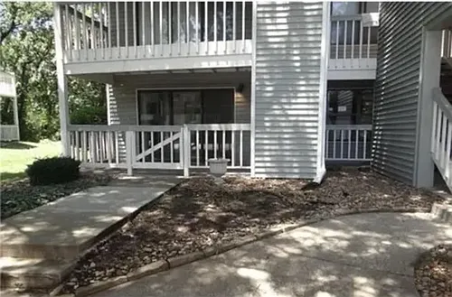 8822 W 106th Ter Photo 1
