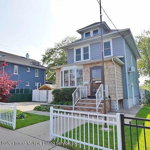 1st image of 922 Jewett Ave