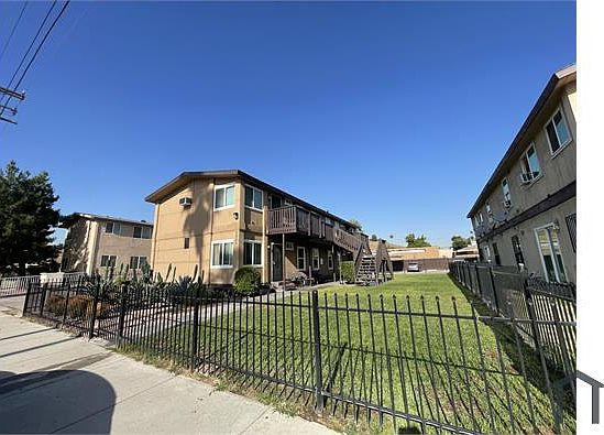 1st image of 3930 Genevieve St APT 2