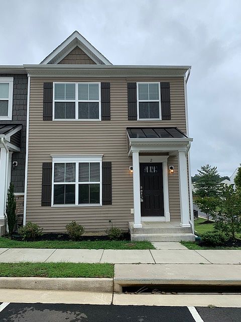 1st image of 2 Andrews Pl