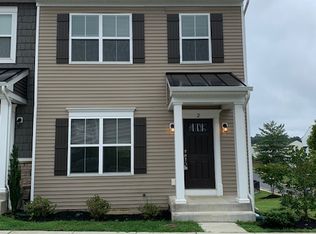 2 Andrews Pl, Fredericksburg, VA 22405