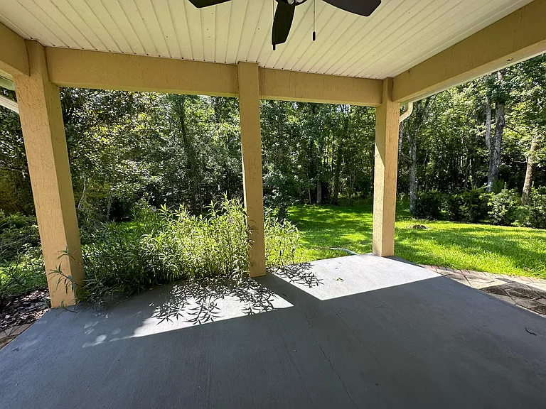 617 Spruce Creek Rd — Photo 31