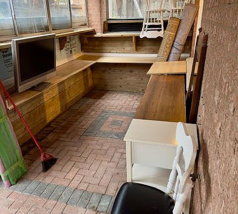 5th image of 245 Floyd Ave #Basement