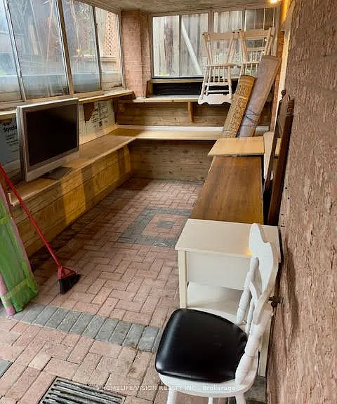 245 Floyd Ave #BASEMENT — Photo 5