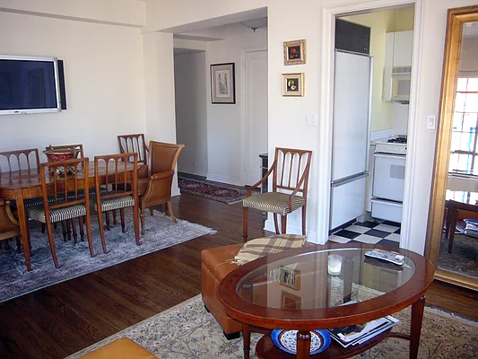 Sold by Sotheby's International Realty | media 11