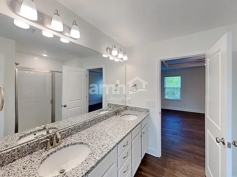 1033 Bluewater Point Dr — Photo 11