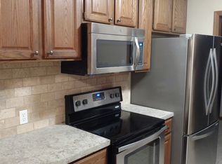 1109 N El Paso Dr, Derby, KS 67037