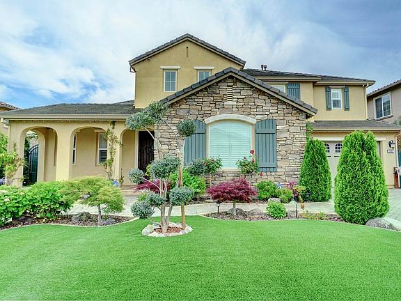 3rd image of 2882 Lowell Ct