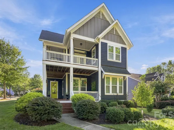 19034 Cypress Garden Dr, Davidson, NC 28036