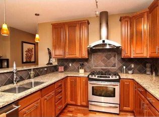 4100 Spring St APT 201, Spring Park, MN 55384