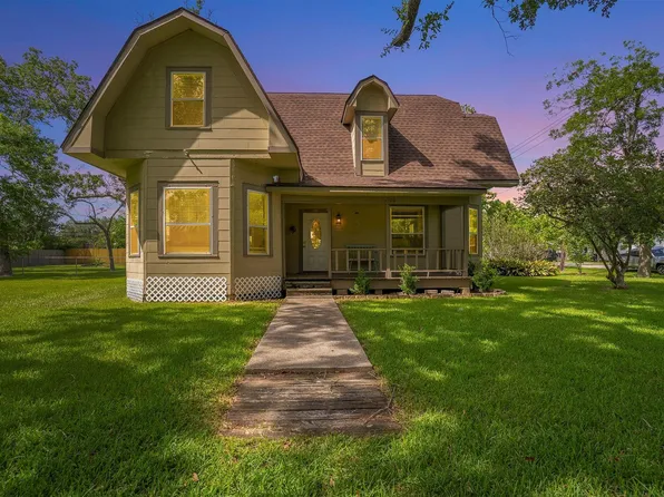 14306 4th St, Santa Fe, TX 77517