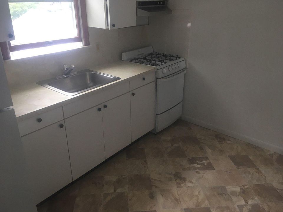 1st image of 34 5th Ave Floor 2
