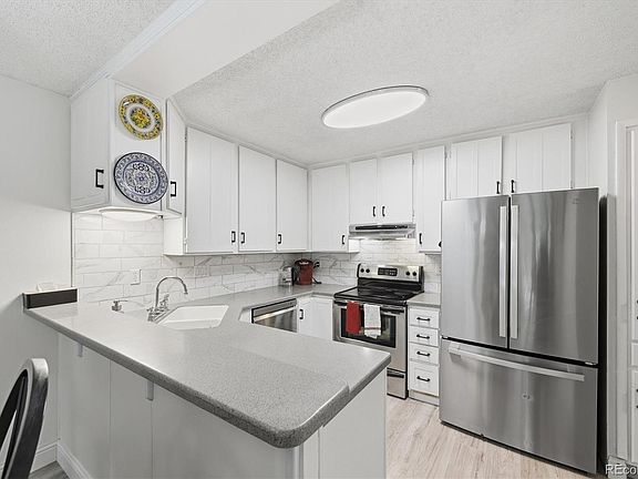 3rd image of 3470 S POPLAR Street S #209