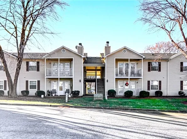 5511 Hornaday Rd Unit F, Greensboro, NC 27409