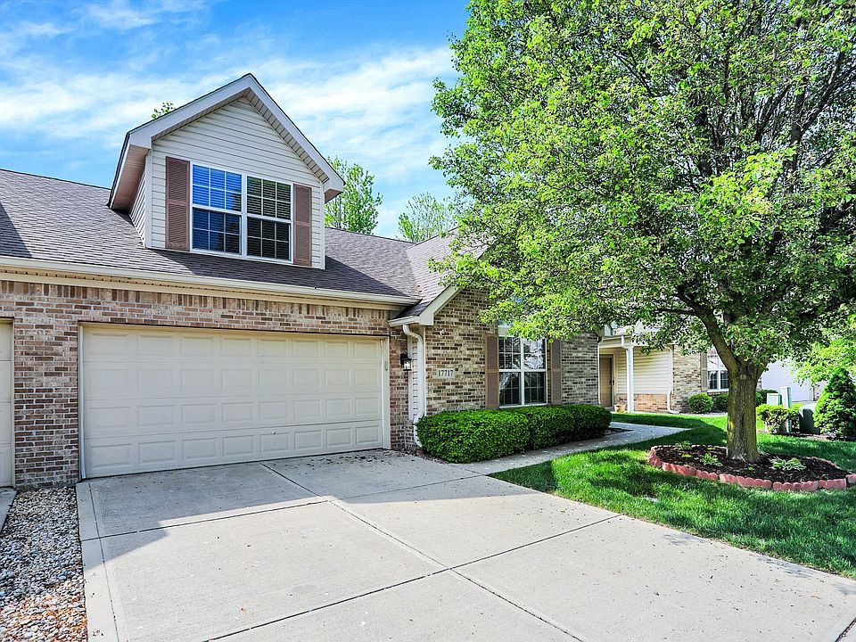 1st image of 17717 Crown Pointe Ct