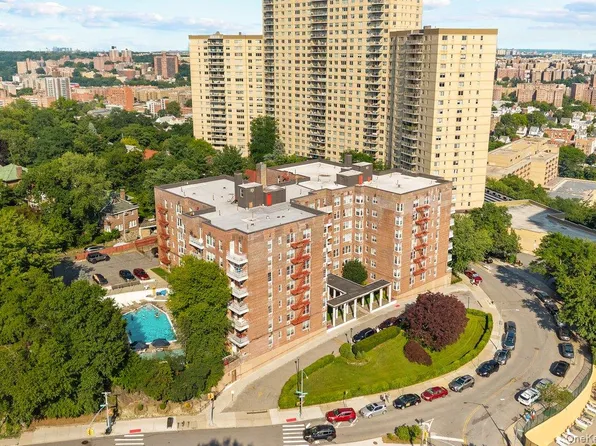 601 Kappock Street #4J, Bronx, NY 10463