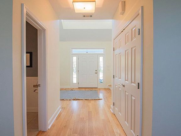 3rd image of 103 Spartina Ct
