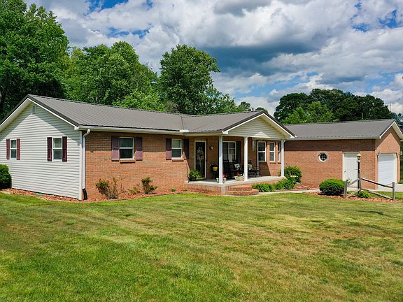 5th image of 8356 E Laurel Rd
