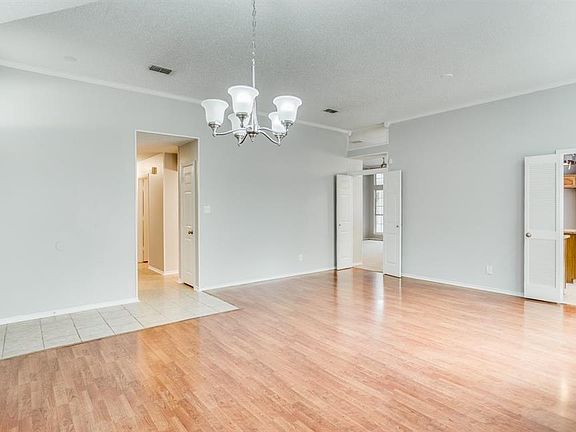 4th image of 7125 Fox Dr