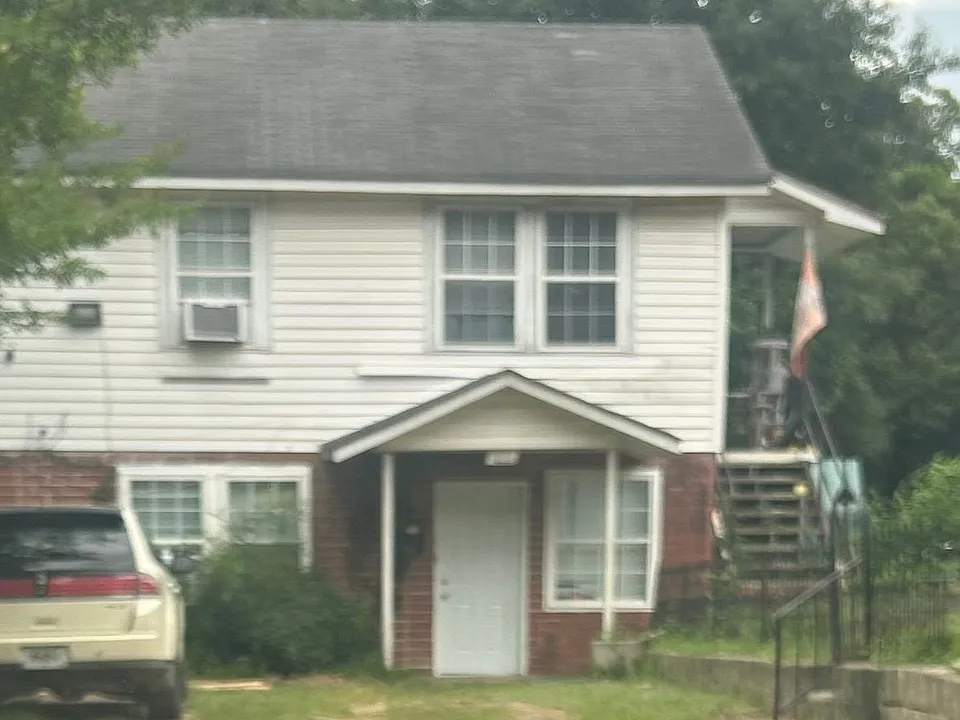 213 Riley Ave #LOWER