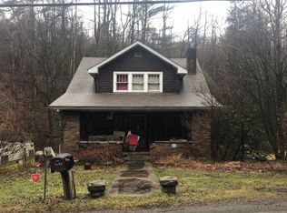 5592 Fairmont Rd, Rivesville, WV 26588