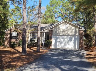 60 Kingswood Cir, Pinehurst, NC 28374