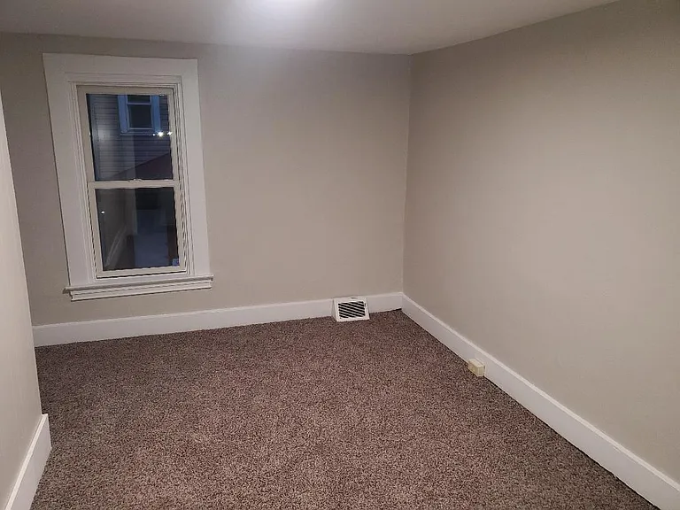 548 Larimer Ave — Photo 11