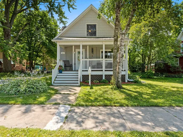 815 Hewitt St, Neenah, WI 54956