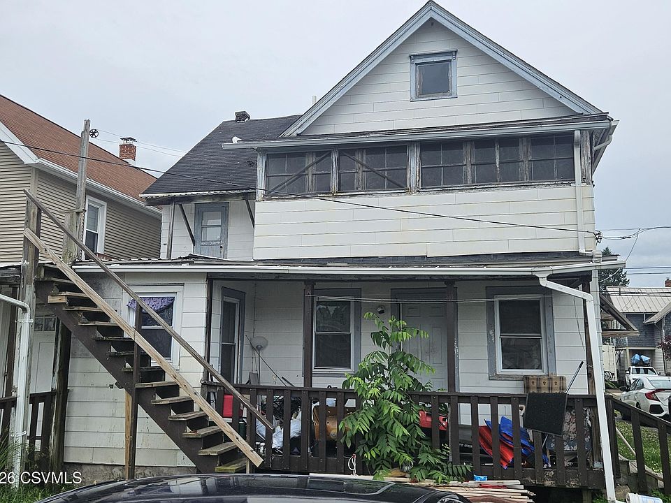 2nd image of 421 E 2nd St