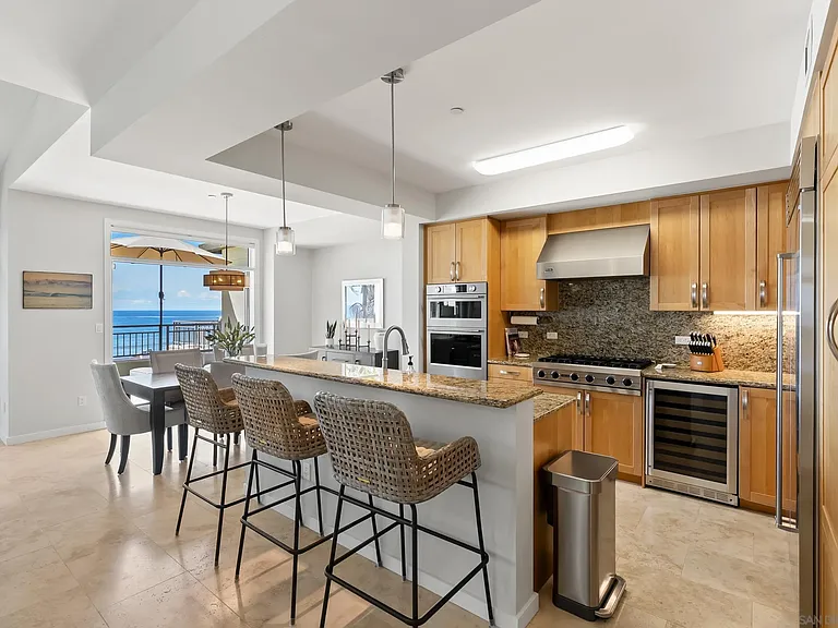 5420 La Jolla Blvd #B302 — Photo 11