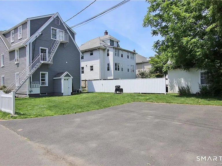7 Bible St #1 — Photo 14