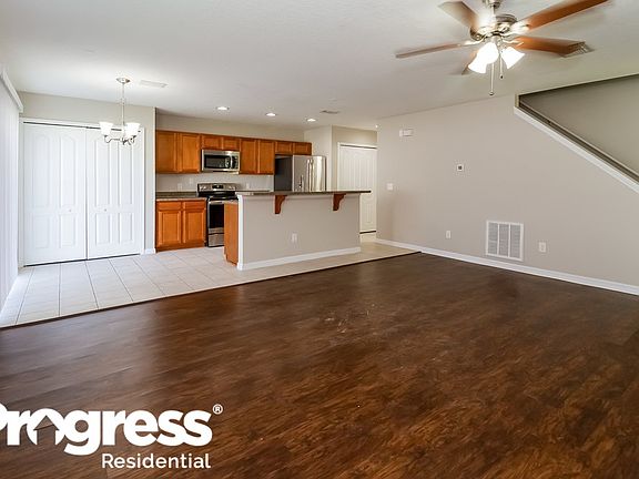 4th image of 2131 Portcastle Cir