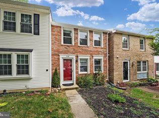 8163 Curving Creek Ct, Springfield, VA 22153