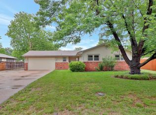 7825 W Quail Ln, Wichita, KS 67212