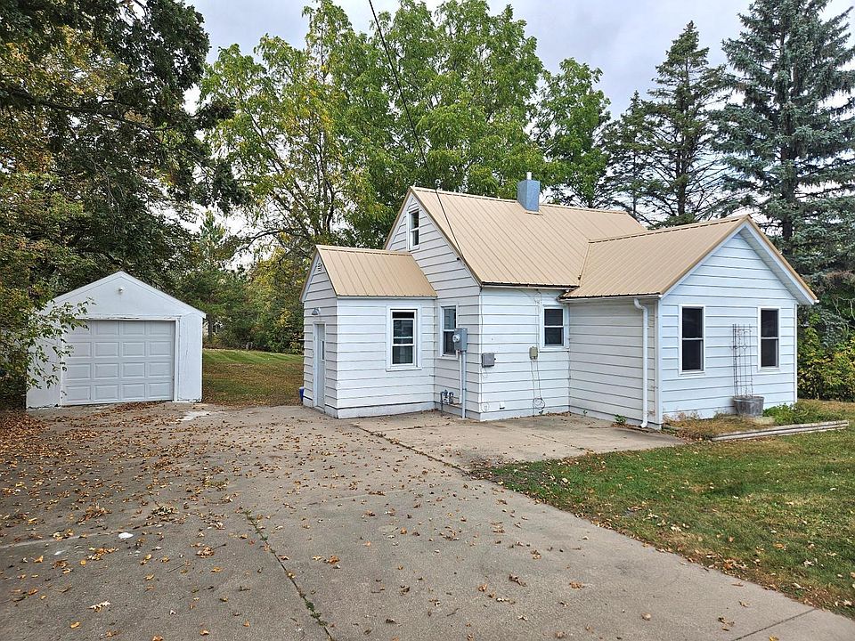 1st image of 1008 Meadowlark Dr SW
