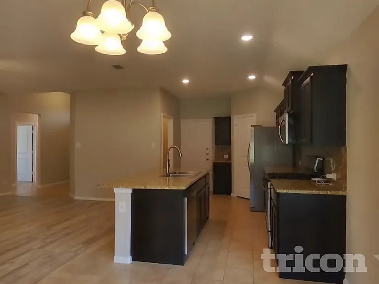 10020 Poinsett Way — Photo 9
