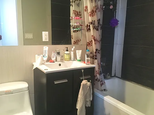 Rented by Premier Metro Realty Corp | media 27