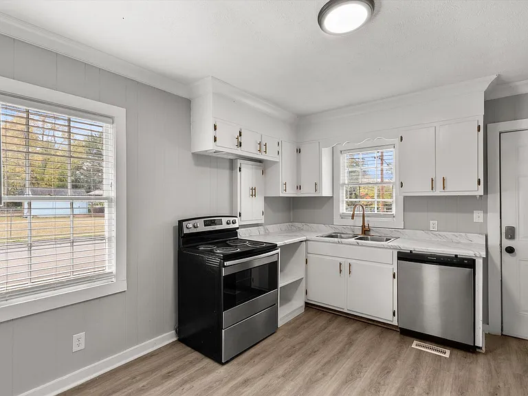 3820 Troy Swasey Blvd SW — Photo 11