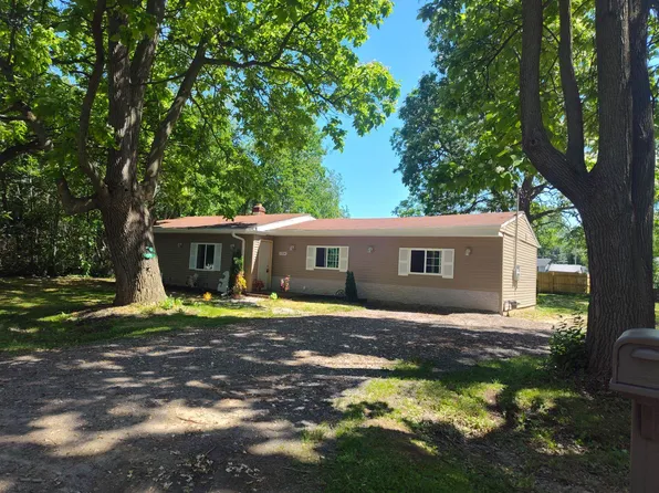 1314 Alexandrine Ave, Mount Morris, MI 48458