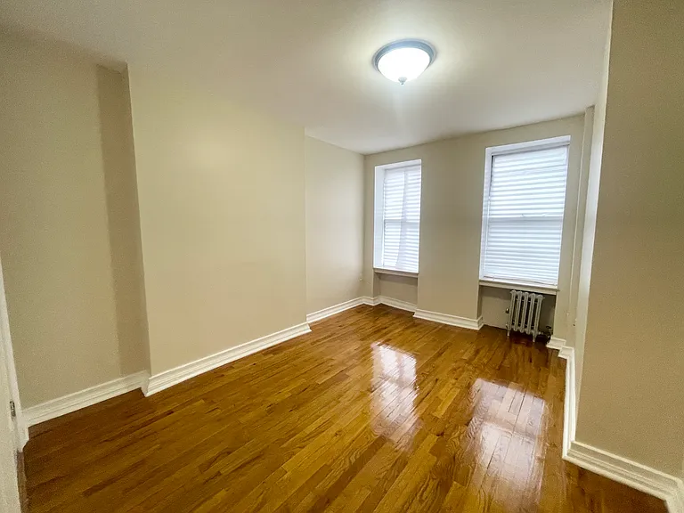 248 W 20th St #B1 — Photo 9