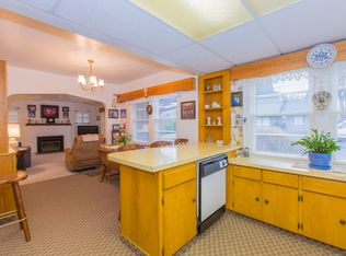 1616 A St, Hood River, OR 97031