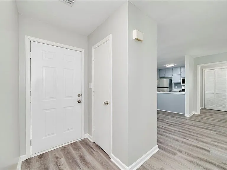 355 Santa Fe Trl — Photo 13