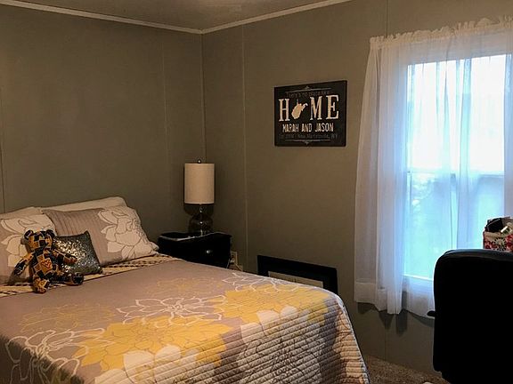 4th image of 425 McEldowny Ave