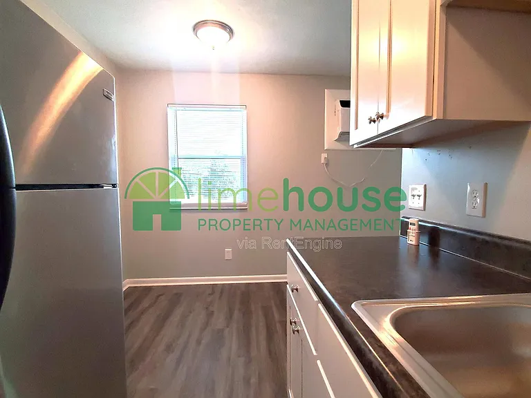 4314 Dunning Rd #4 — Photo 4