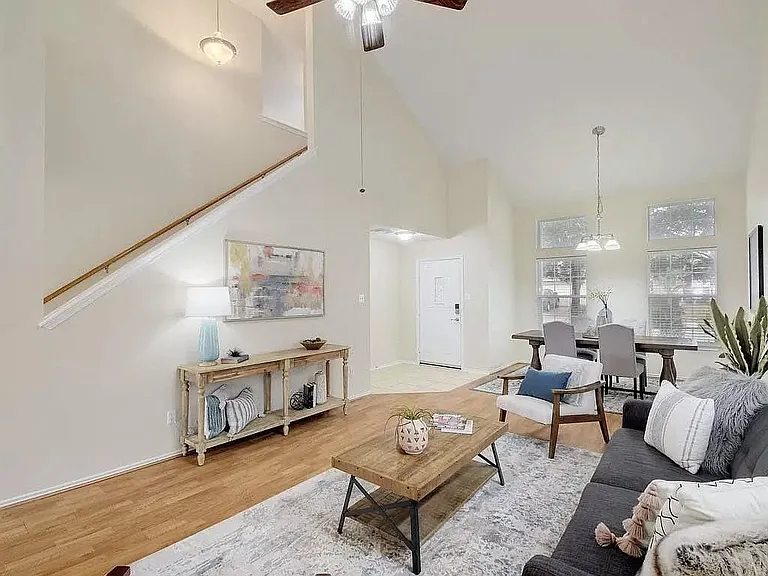 206 Mossy Rock Dr — Photo 6