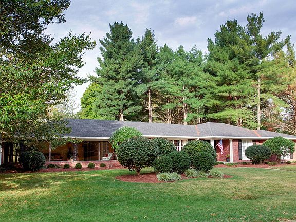 200Cayuga_Exterior-9