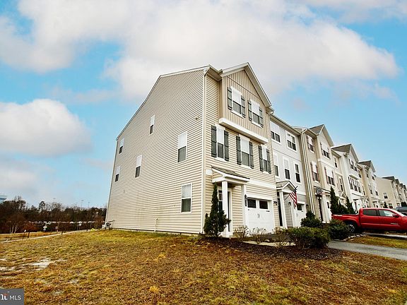 2nd image of 1430 Hudgins Farm Cir