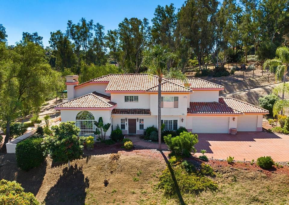 371 Dos Cabazos, Escondido, CA 92029 Zillow